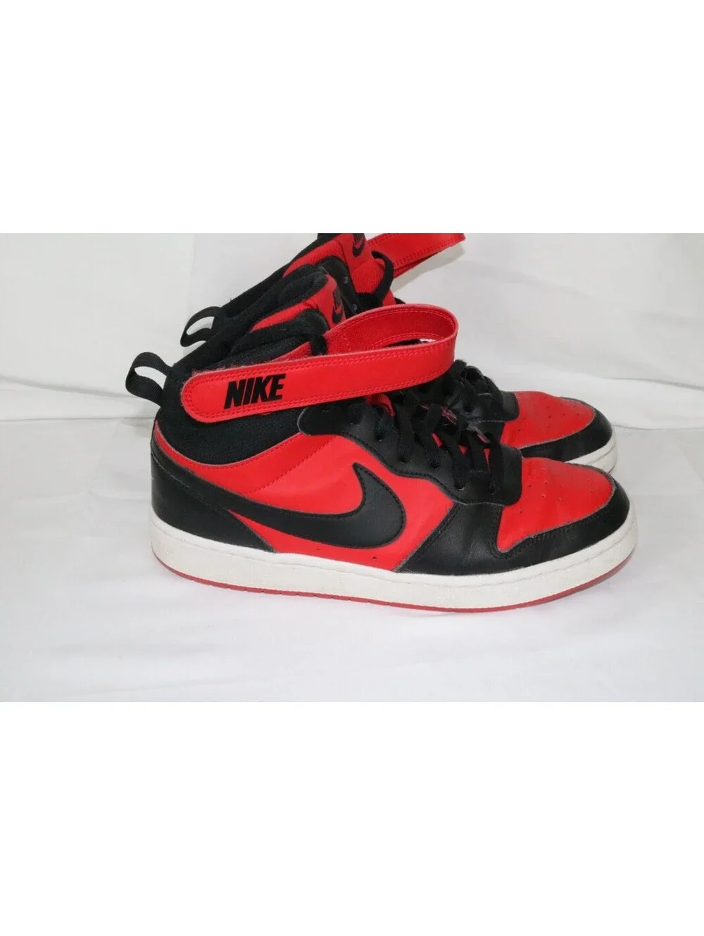 Nike Court Borough Mid 2 Shoes Youth Size 7Y Red Black Strap CD7782-602 - EUC